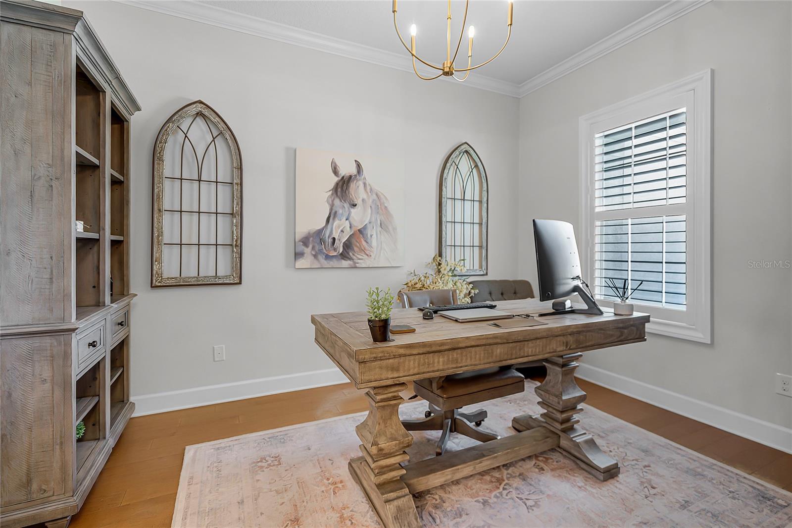 Listing photo id 11 for 926 John Cressler Drive