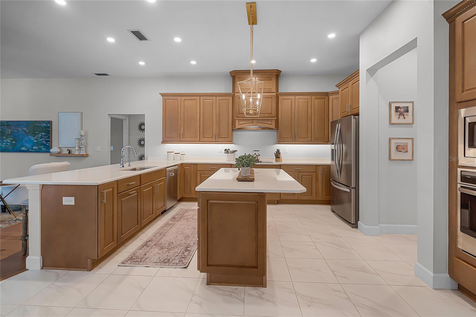 Listing photo id 22 for 926 John Cressler Drive
