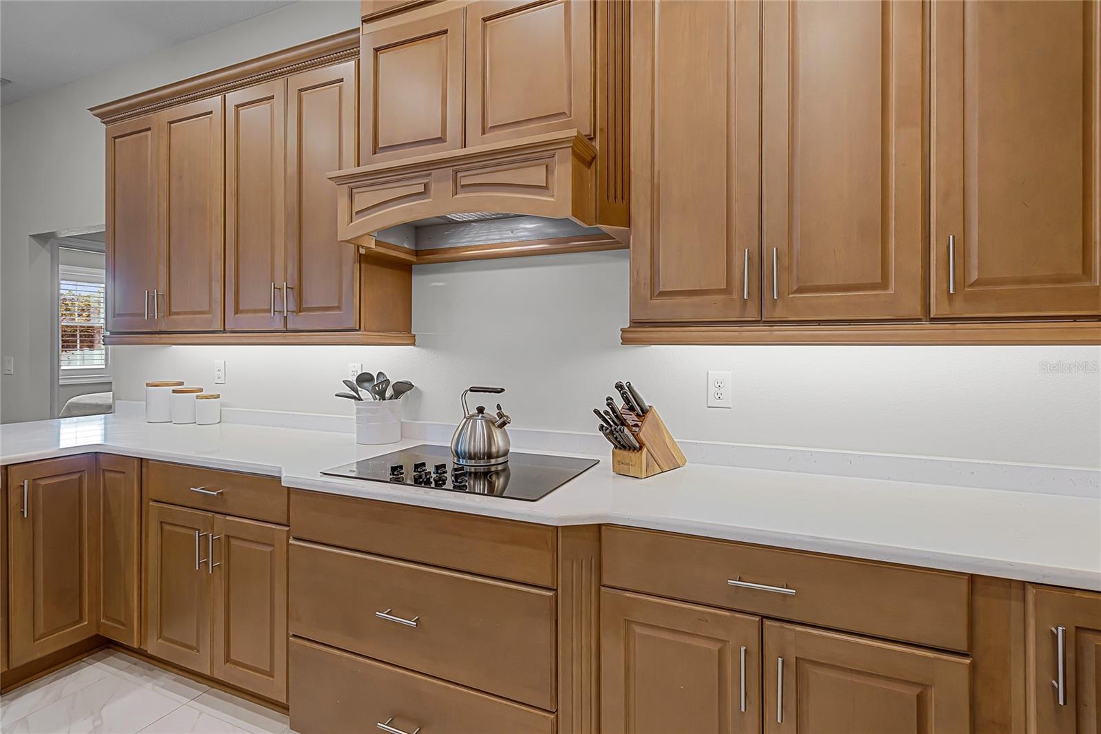 Listing photo id 23 for 926 John Cressler Drive