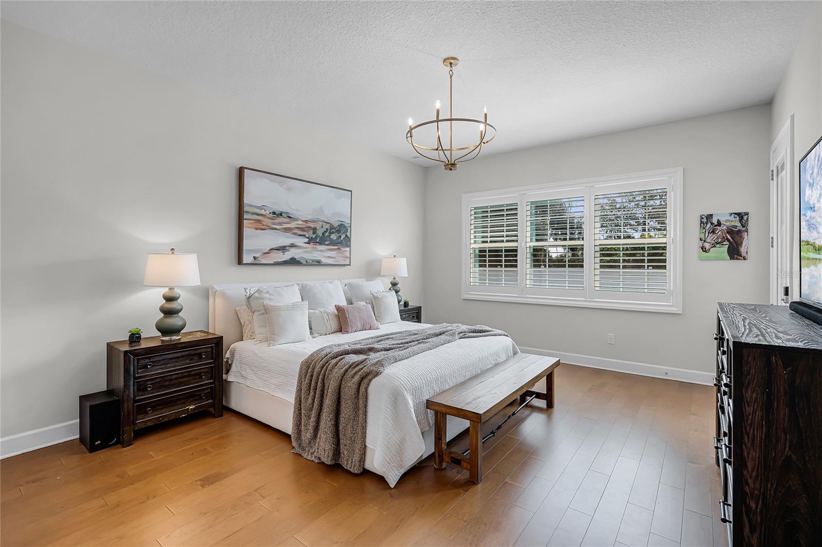 Listing photo id 27 for 926 John Cressler Drive