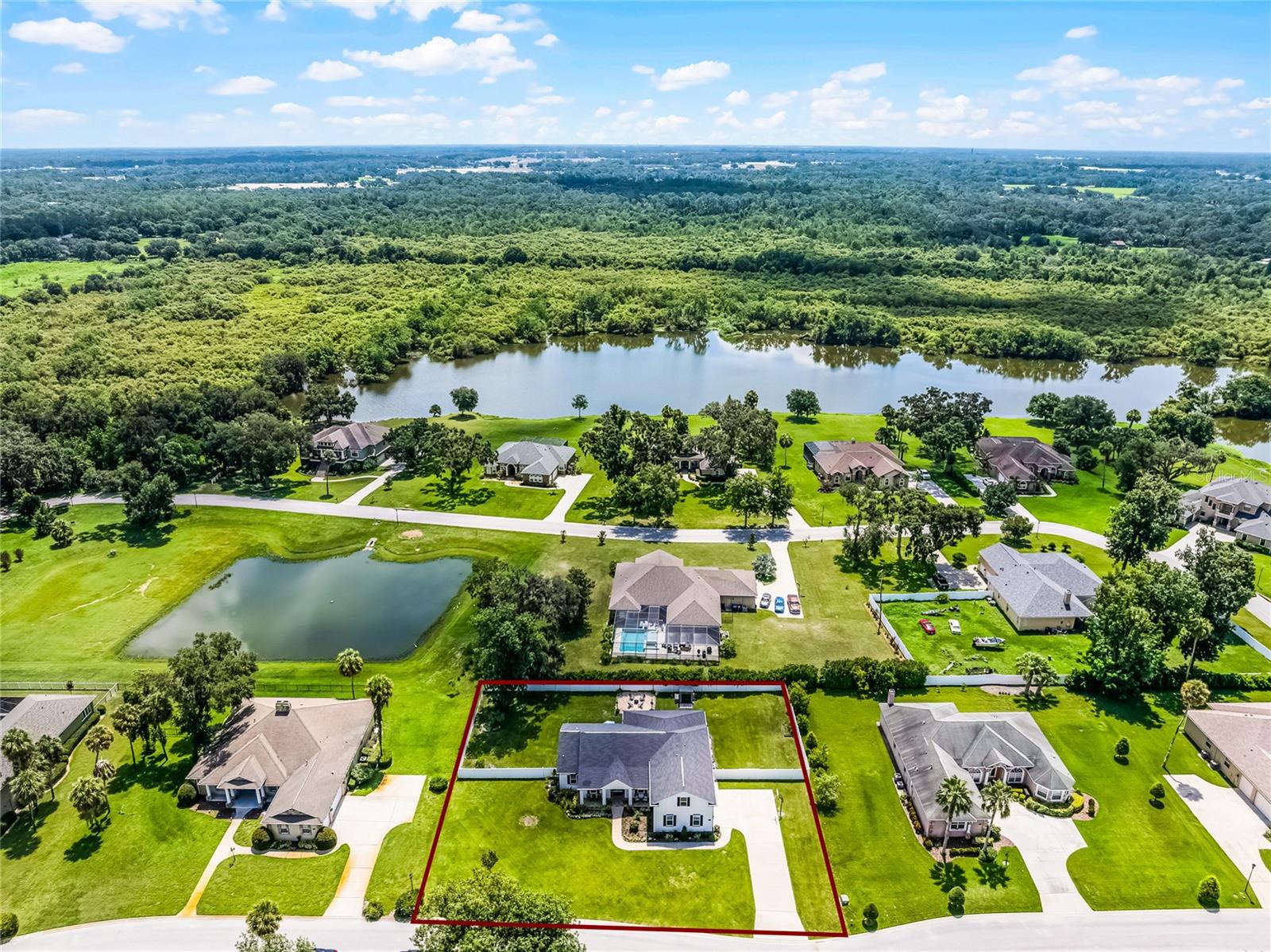 Listing photo id 51 for 926 John Cressler Drive