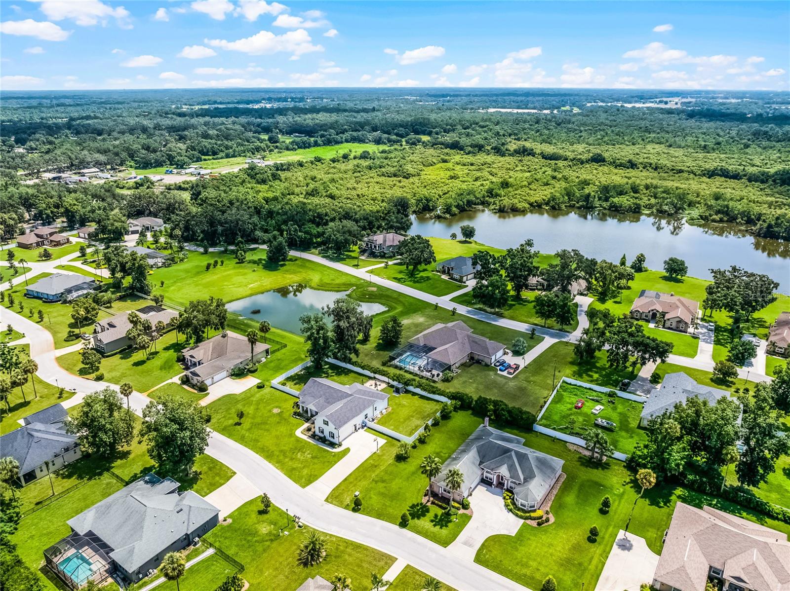Listing photo id 57 for 926 John Cressler Drive