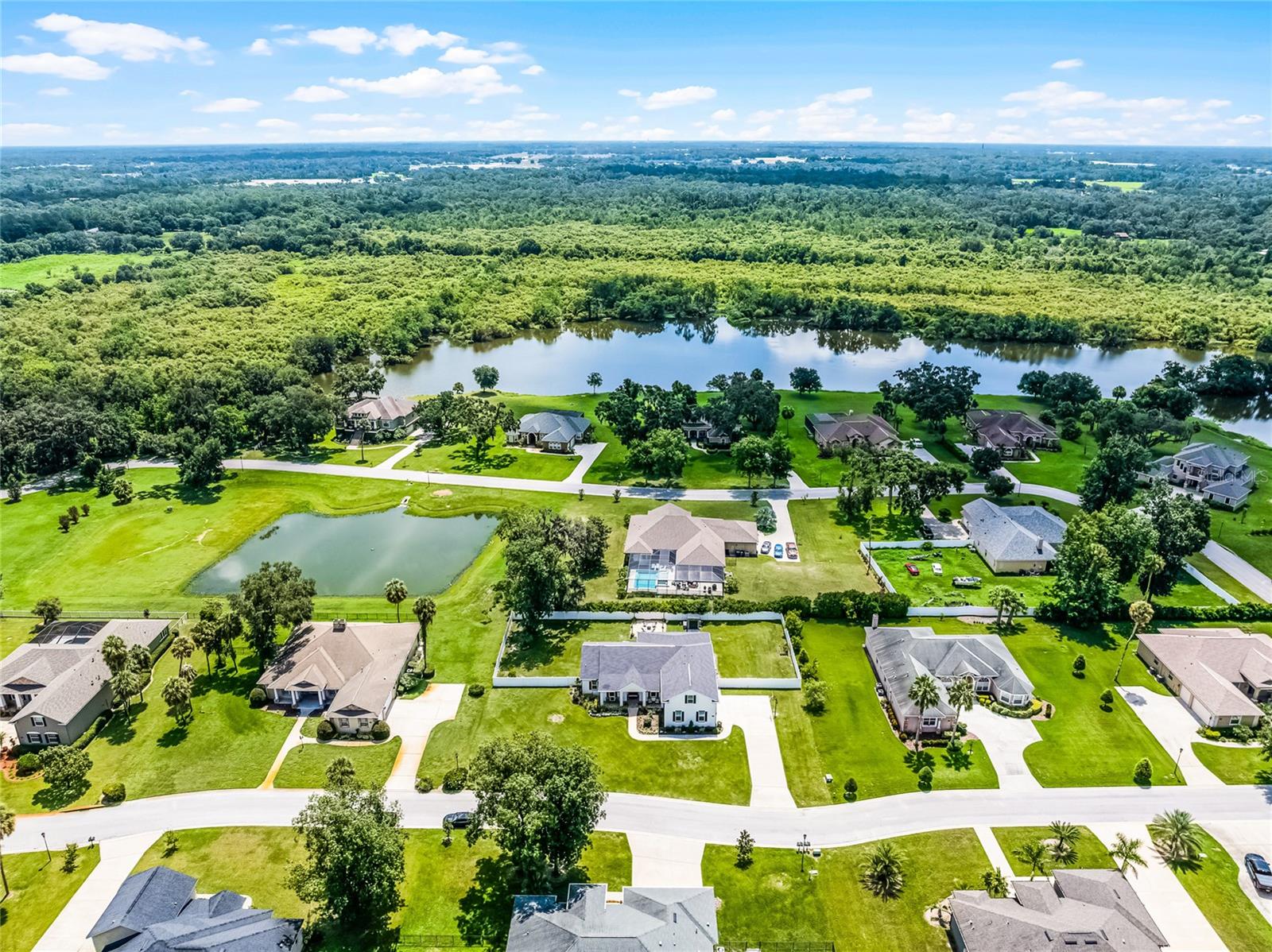 Listing photo id 64 for 926 John Cressler Drive