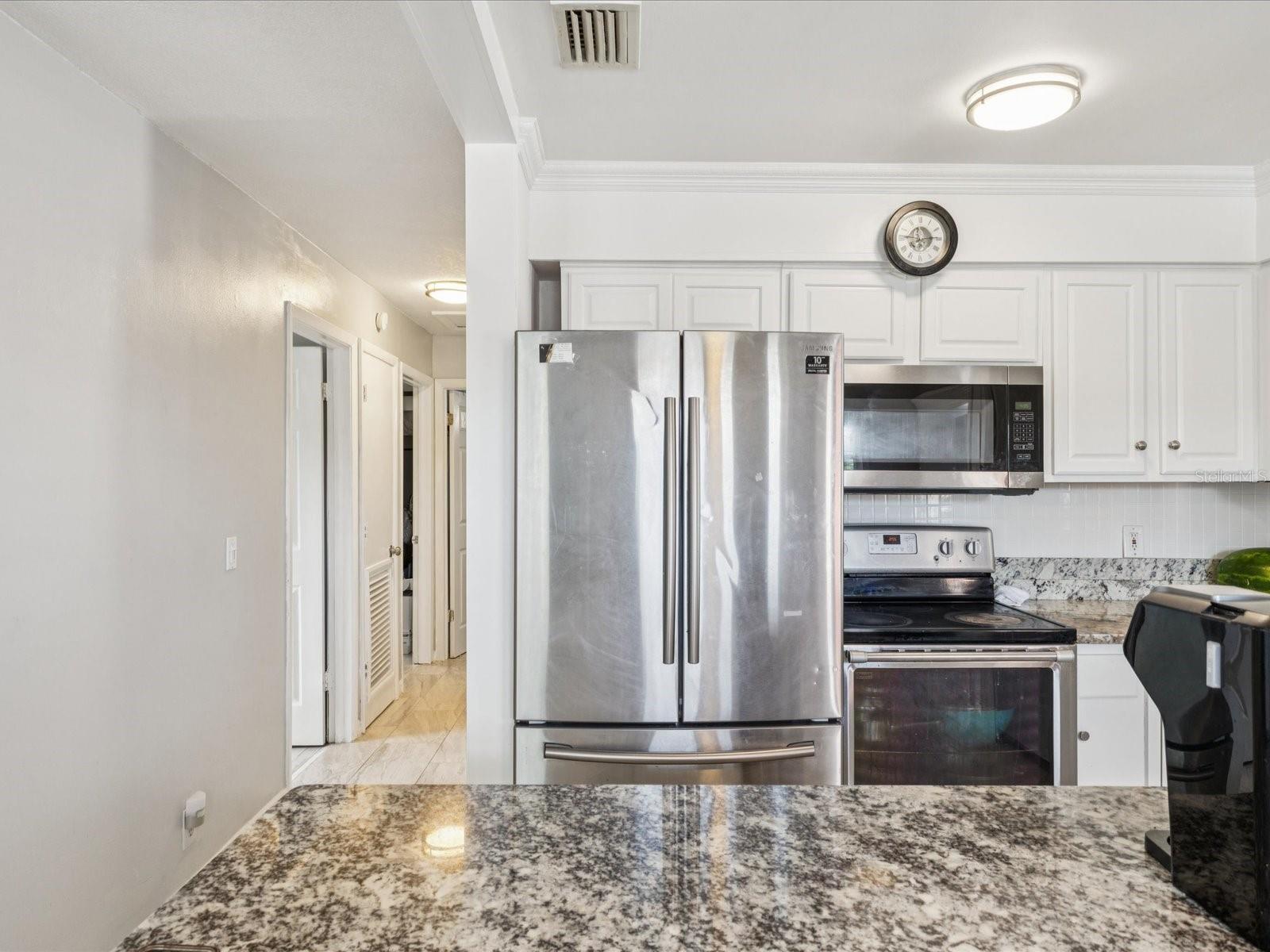 Image 6 of 51 For 6518 West Shore Circle