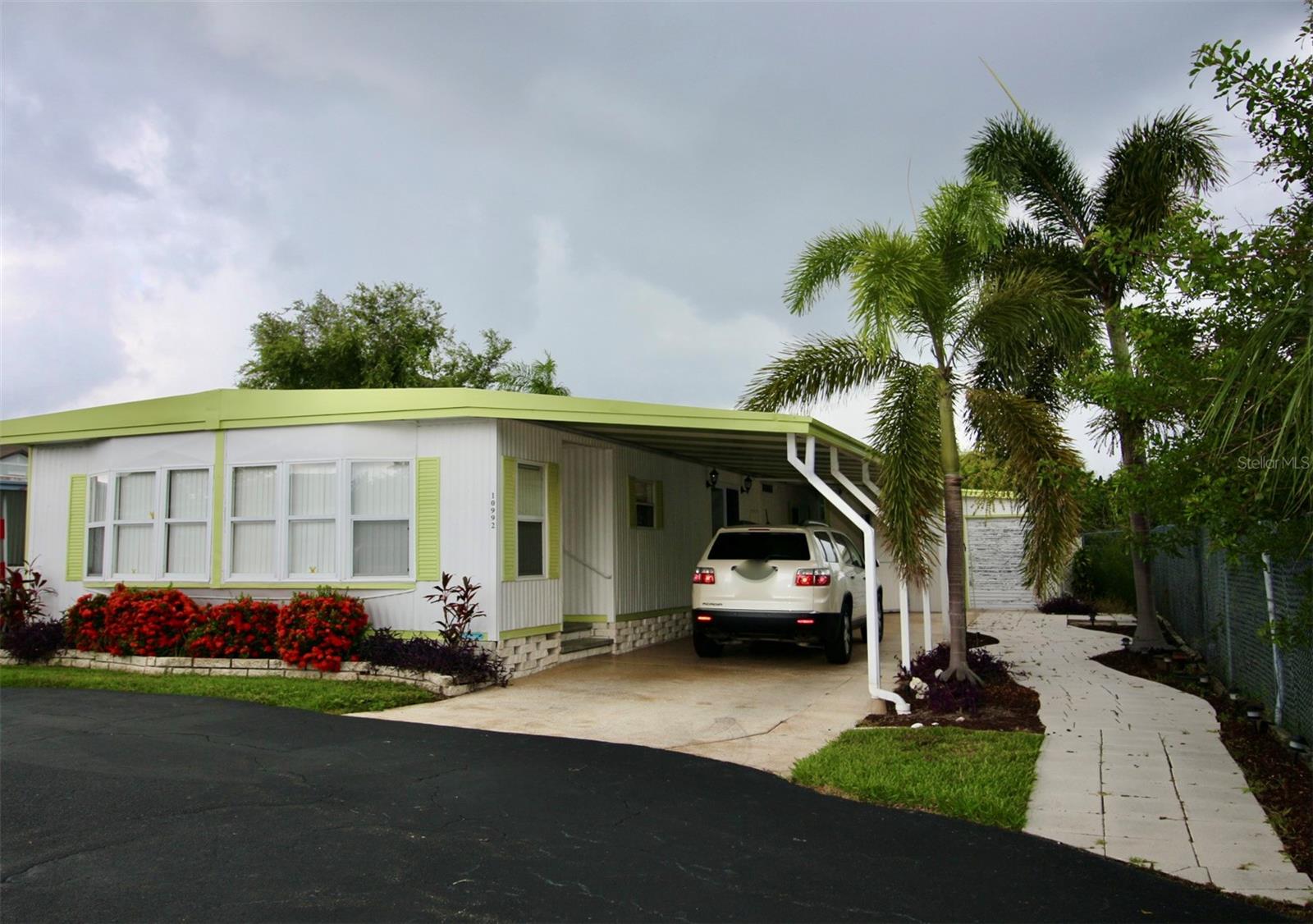 Details for 10992 Poplar Street Ne 127, ST PETERSBURG, FL 33716