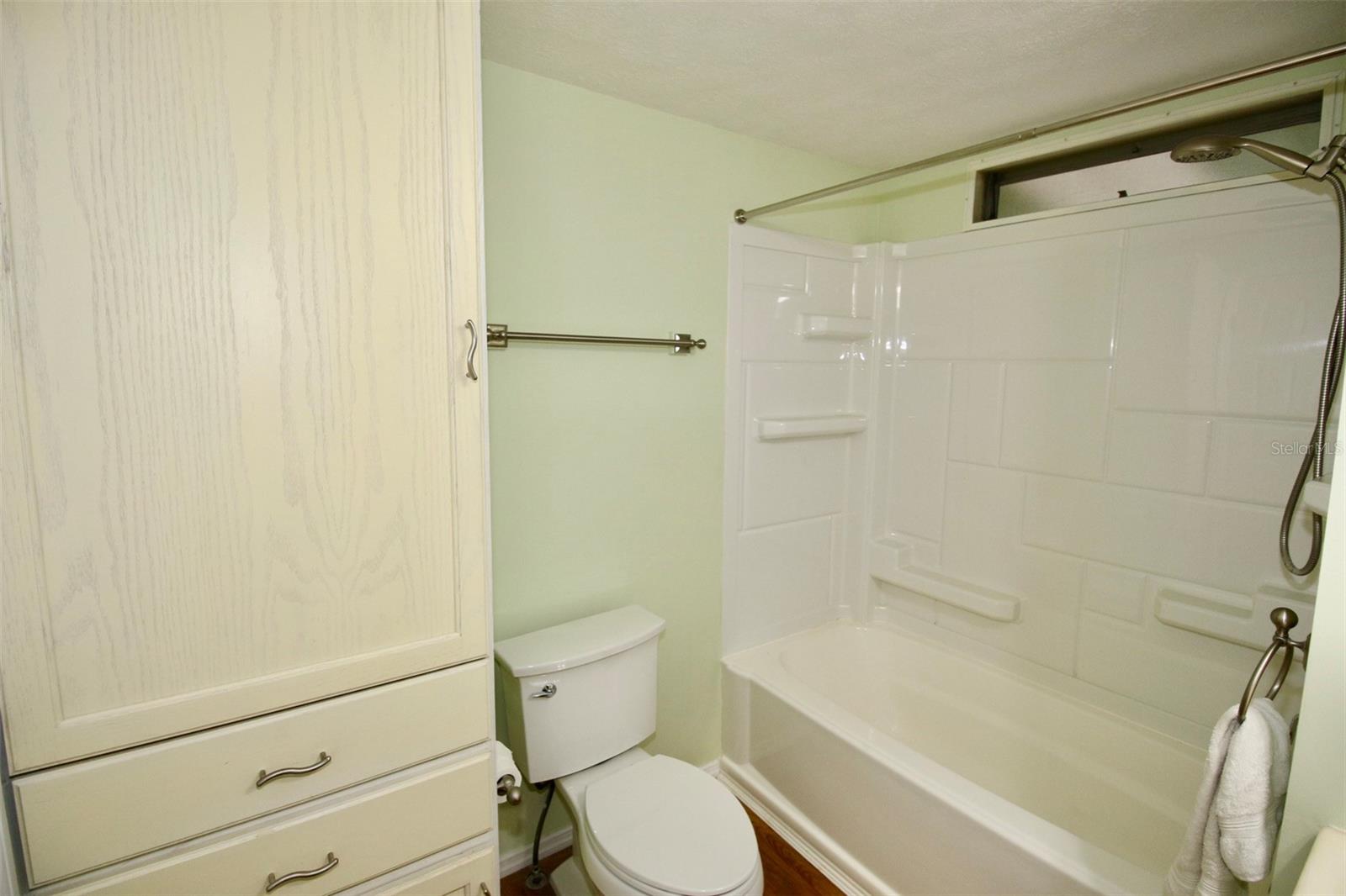 Image 20 of 41 For 10992 Poplar Street Ne 127