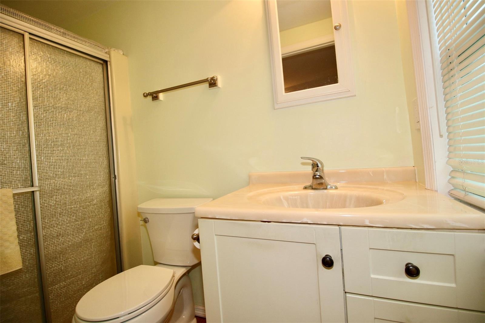 Image 28 of 41 For 10992 Poplar Street Ne 127