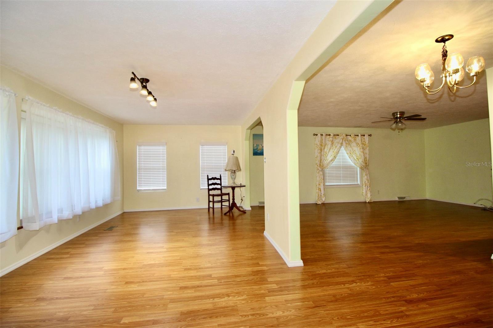Image 4 of 41 For 10992 Poplar Street Ne 127