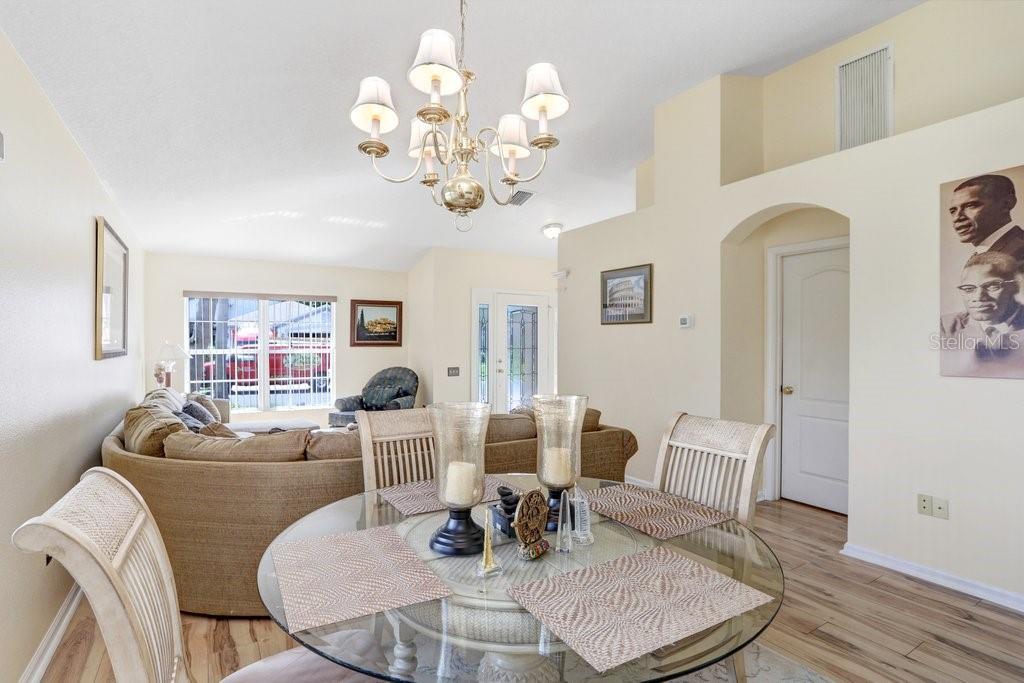 Image 10 of 52 For 2027 Rensselaer Drive