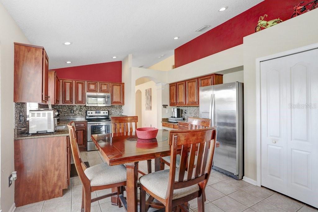 Image 12 of 52 For 2027 Rensselaer Drive