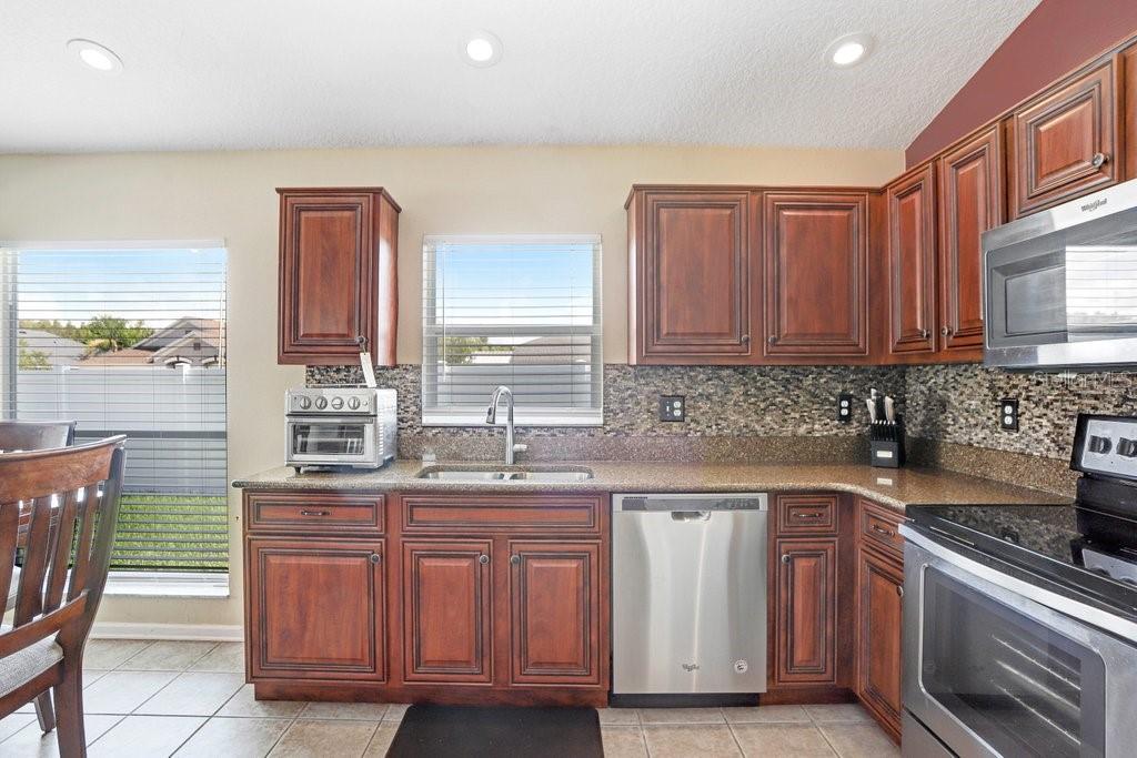Image 14 of 52 For 2027 Rensselaer Drive