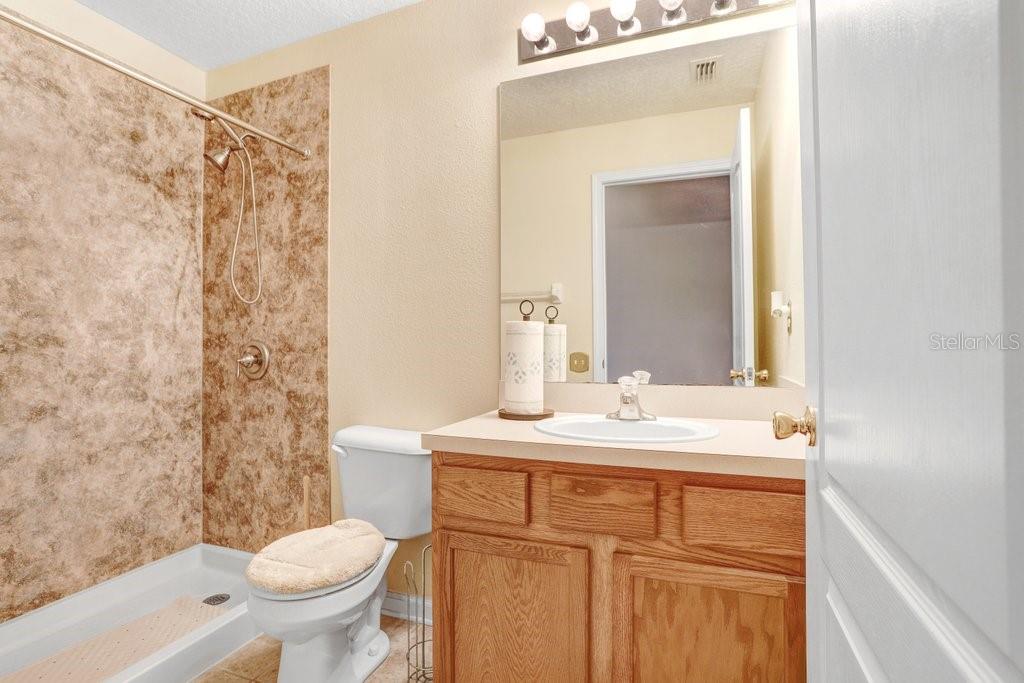 Image 24 of 52 For 2027 Rensselaer Drive