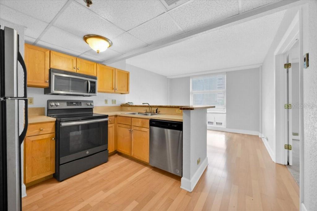 Image 4 of 13 For 151 Washington Street 507