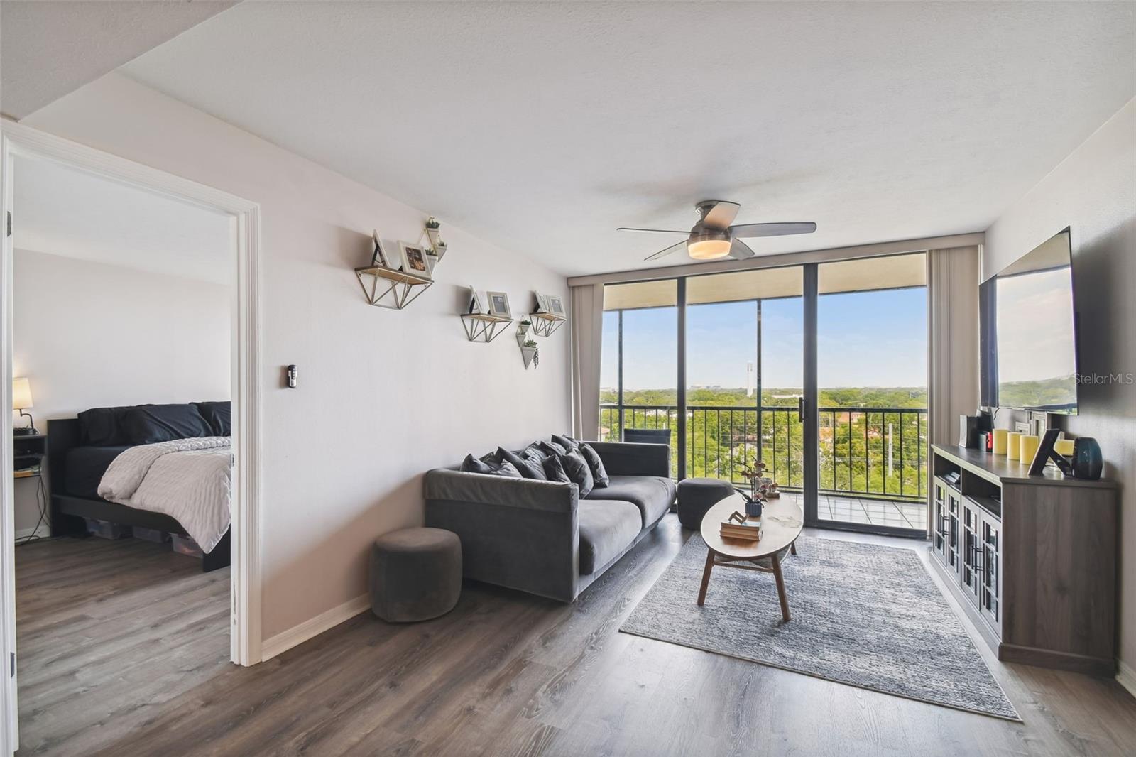 Image 10 of 32 For 3211 Swann Avenue 903