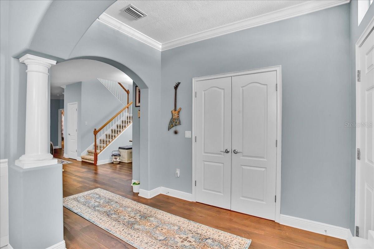 Image 18 of 82 For 7310 Shamrock Road