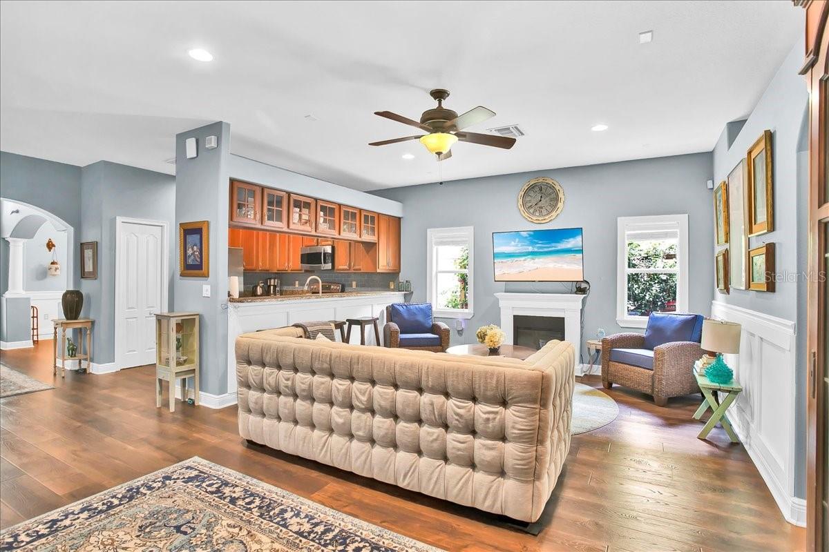 Image 33 of 82 For 7310 Shamrock Road