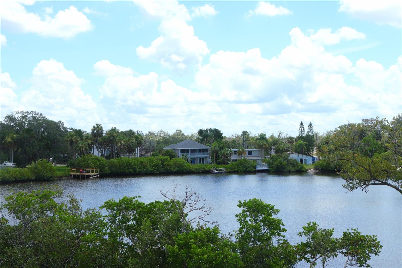 Listing photo id 49 for 7609 Deedra Circle