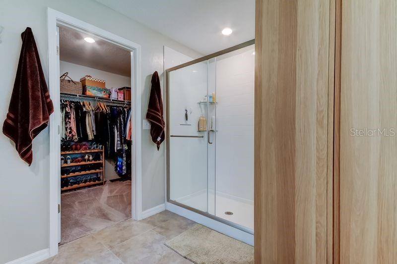 Listing photo id 17 for 6395 Cobble Bliss Street