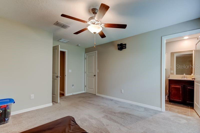 Listing photo id 34 for 6395 Cobble Bliss Street