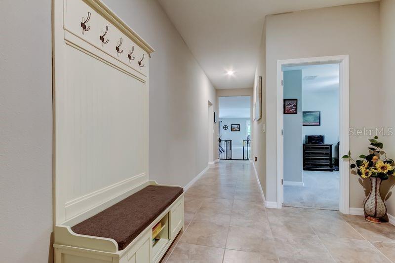 Listing photo id 3 for 6395 Cobble Bliss Street