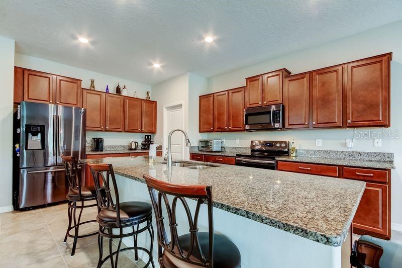 Listing photo id 6 for 6395 Cobble Bliss Street