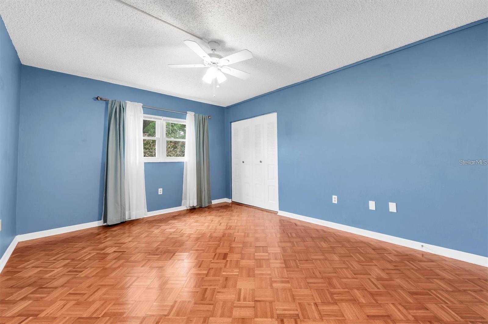 Image 13 of 51 For 845 Maple Court 103