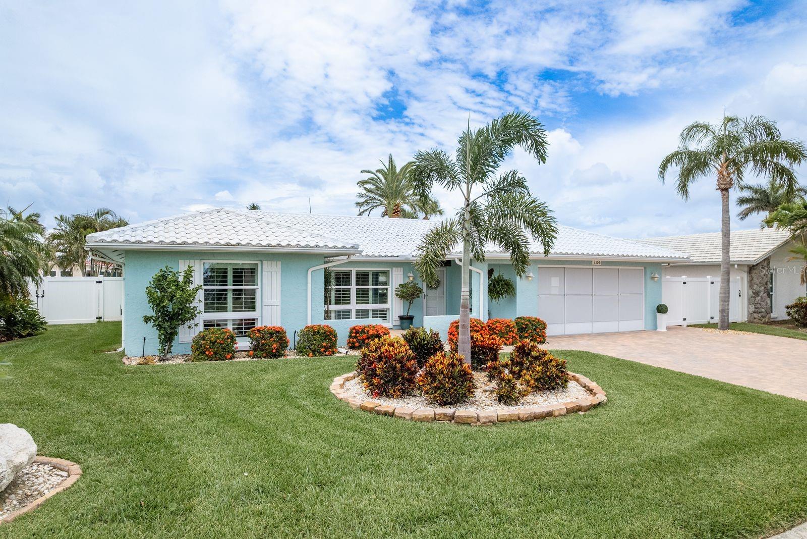 Listing photo id 37 for 3301 Seaway Drive