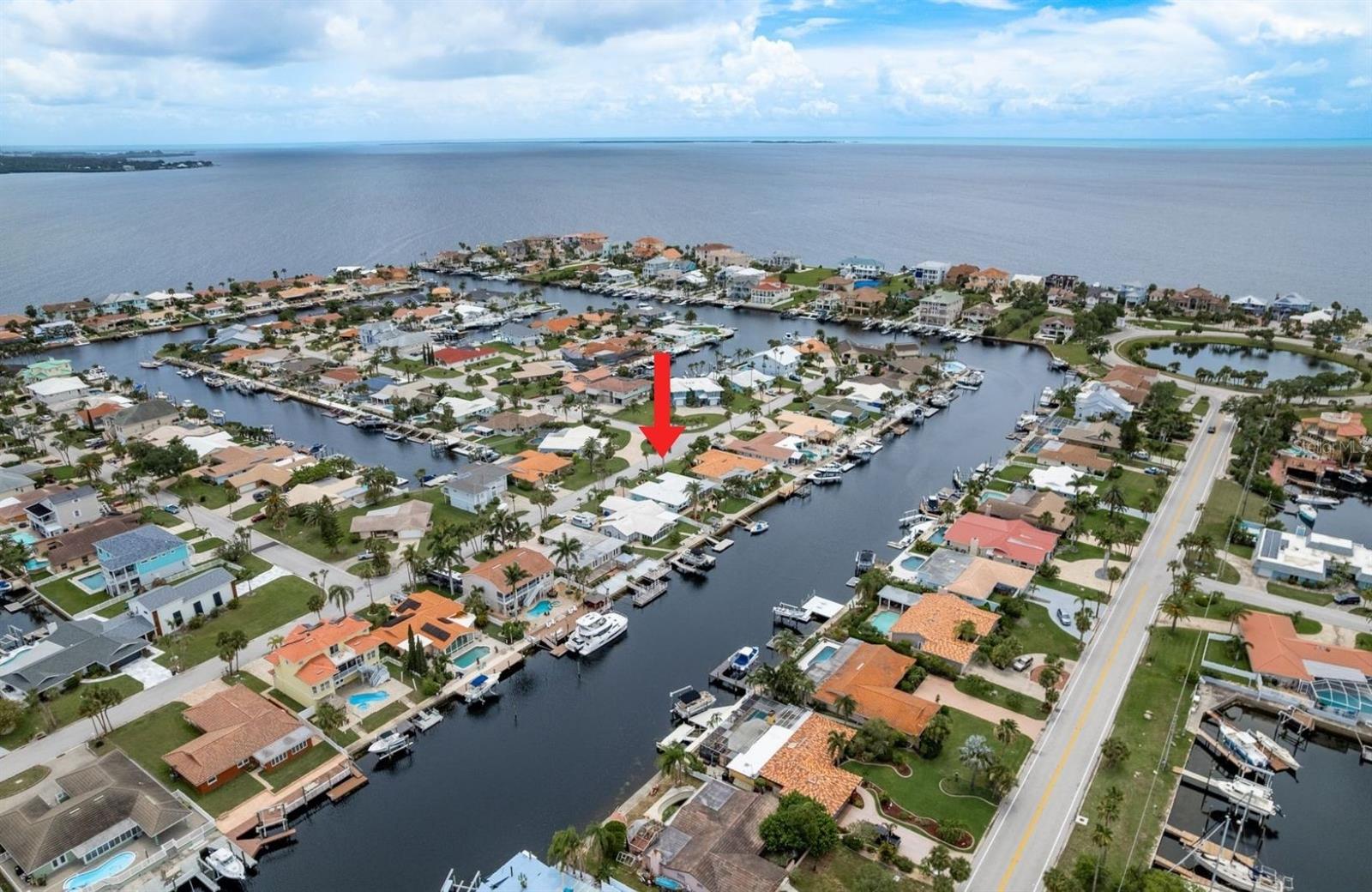 Listing photo id 44 for 3301 Seaway Drive
