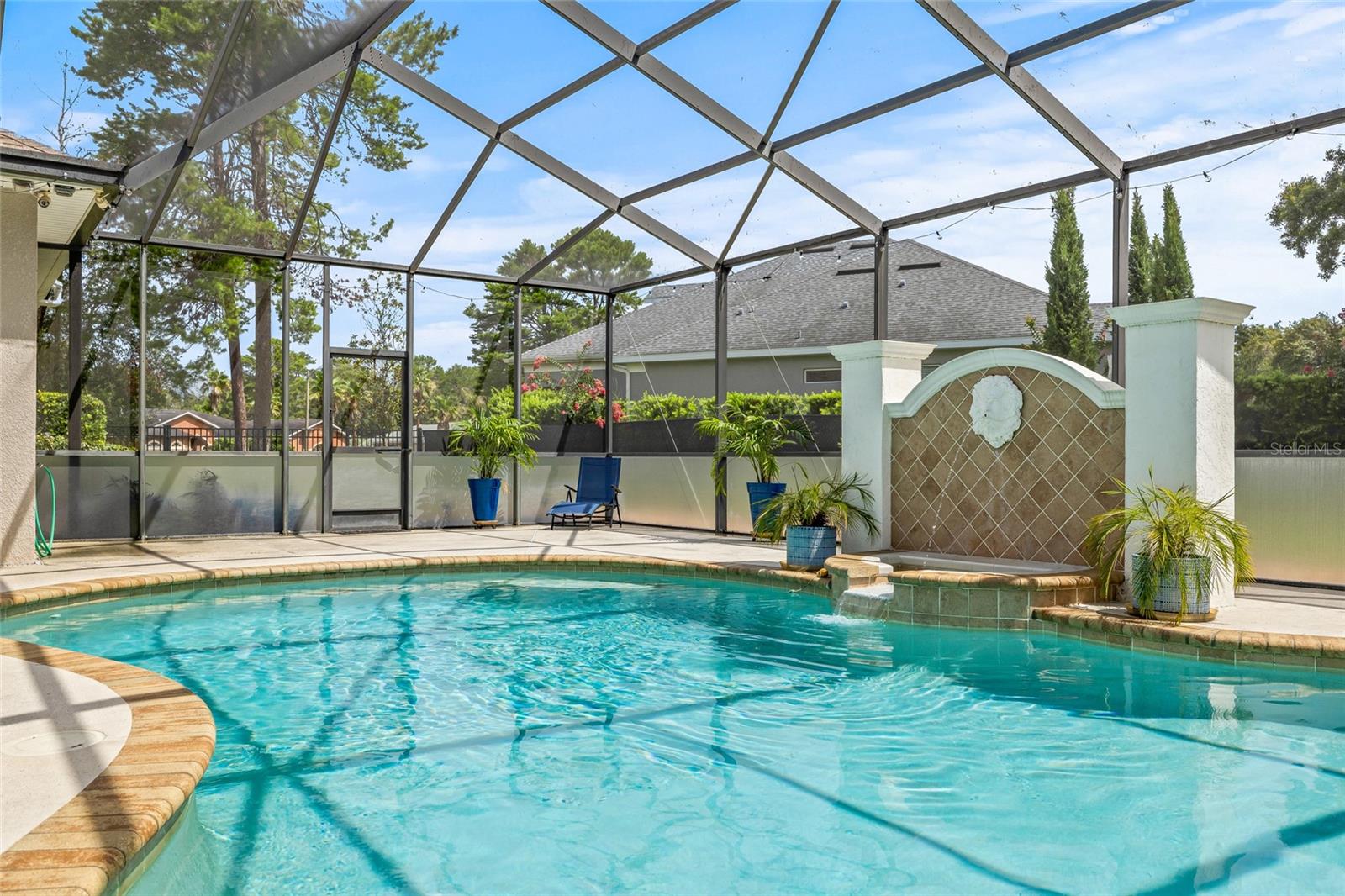 Listing photo id 0 for 10096 Southern Breeze Court