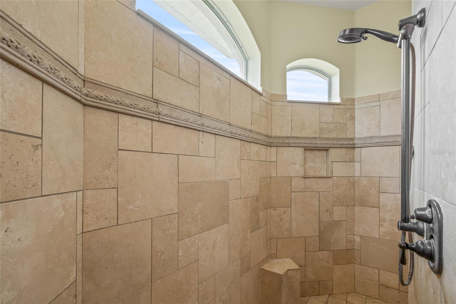 Listing photo id 20 for 10096 Southern Breeze Court