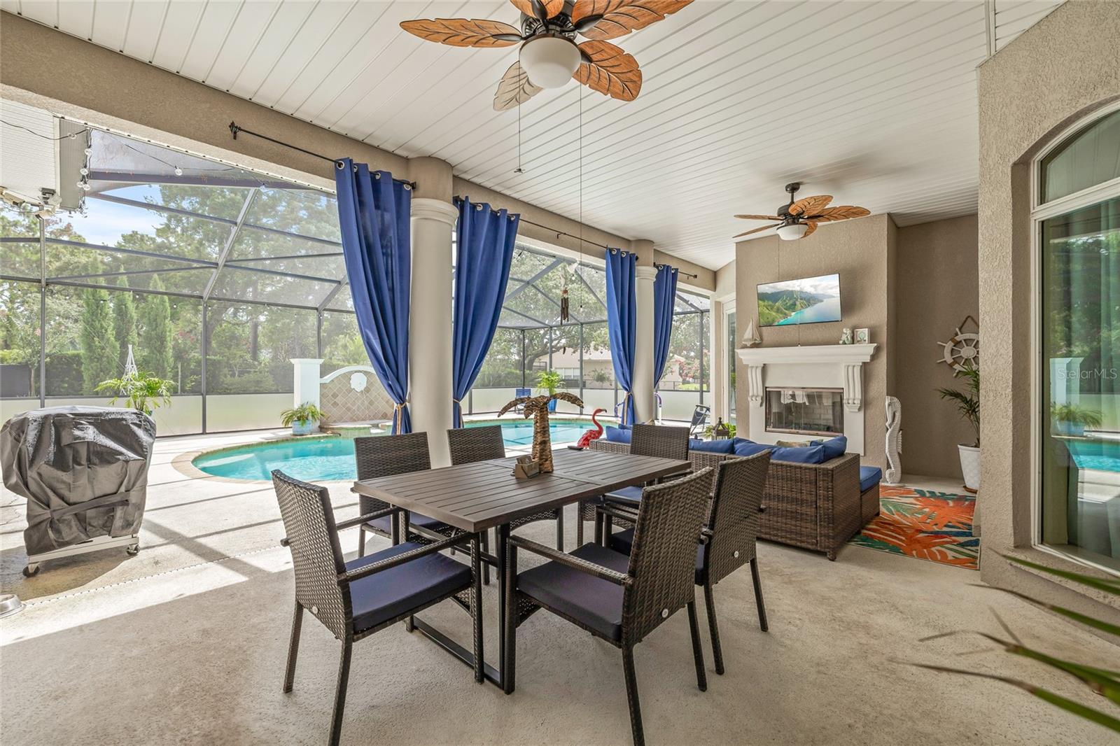 Listing photo id 21 for 10096 Southern Breeze Court