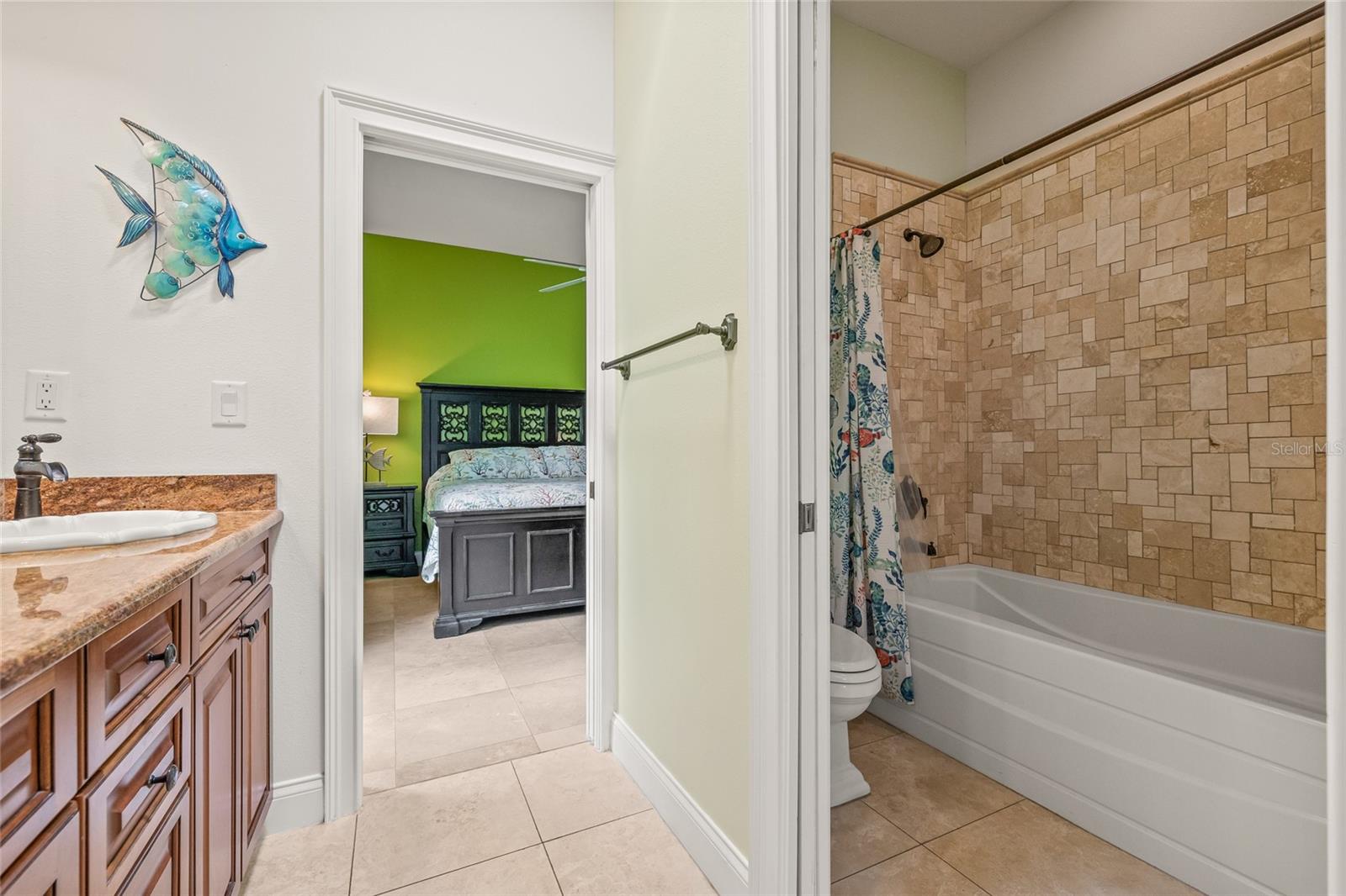 Listing photo id 28 for 10096 Southern Breeze Court