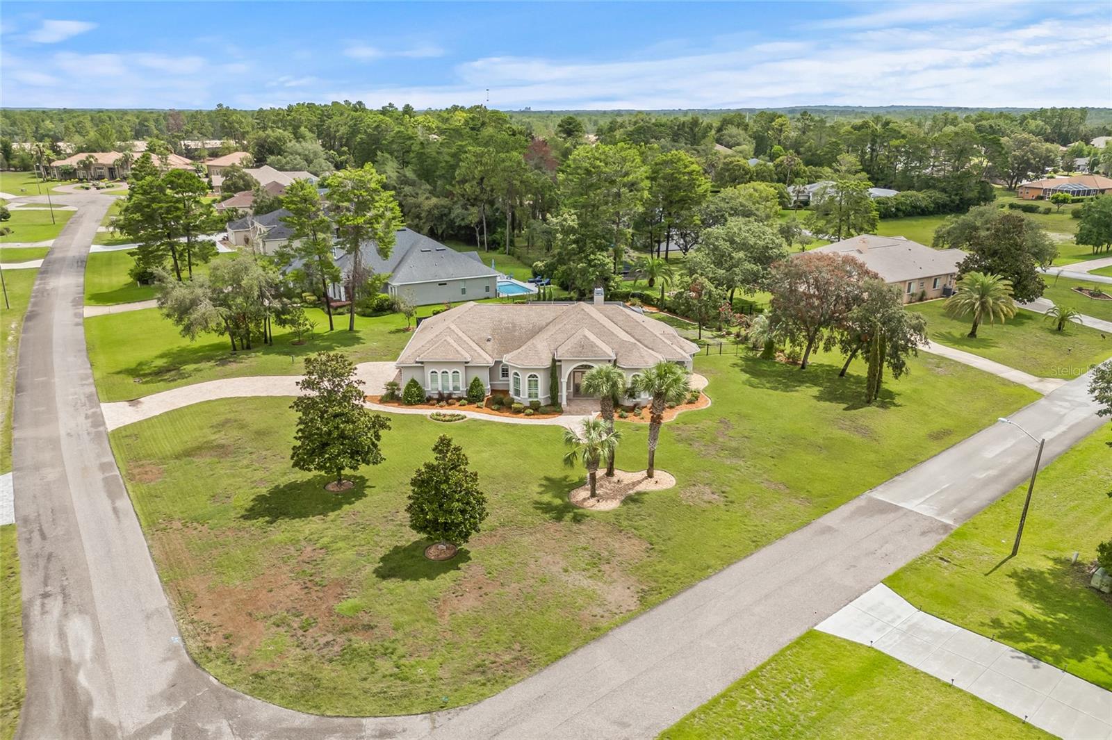 Listing photo id 6 for 10096 Southern Breeze Court