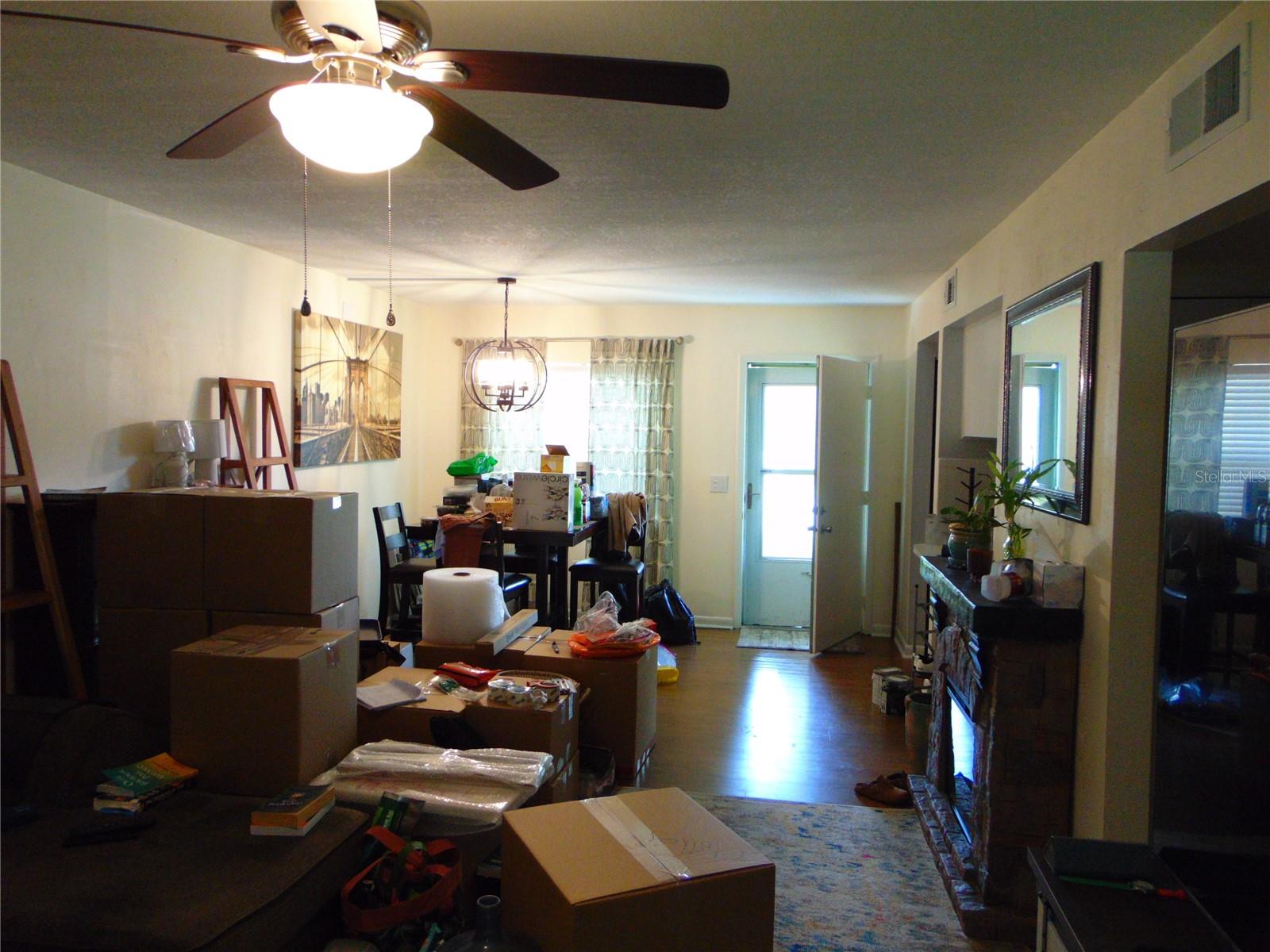 Image 7 of 8 For 1250 Pinellas Avenue 307