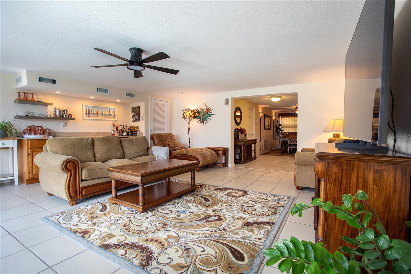 Image 11 of 65 For 3339 Cincinnati Drive