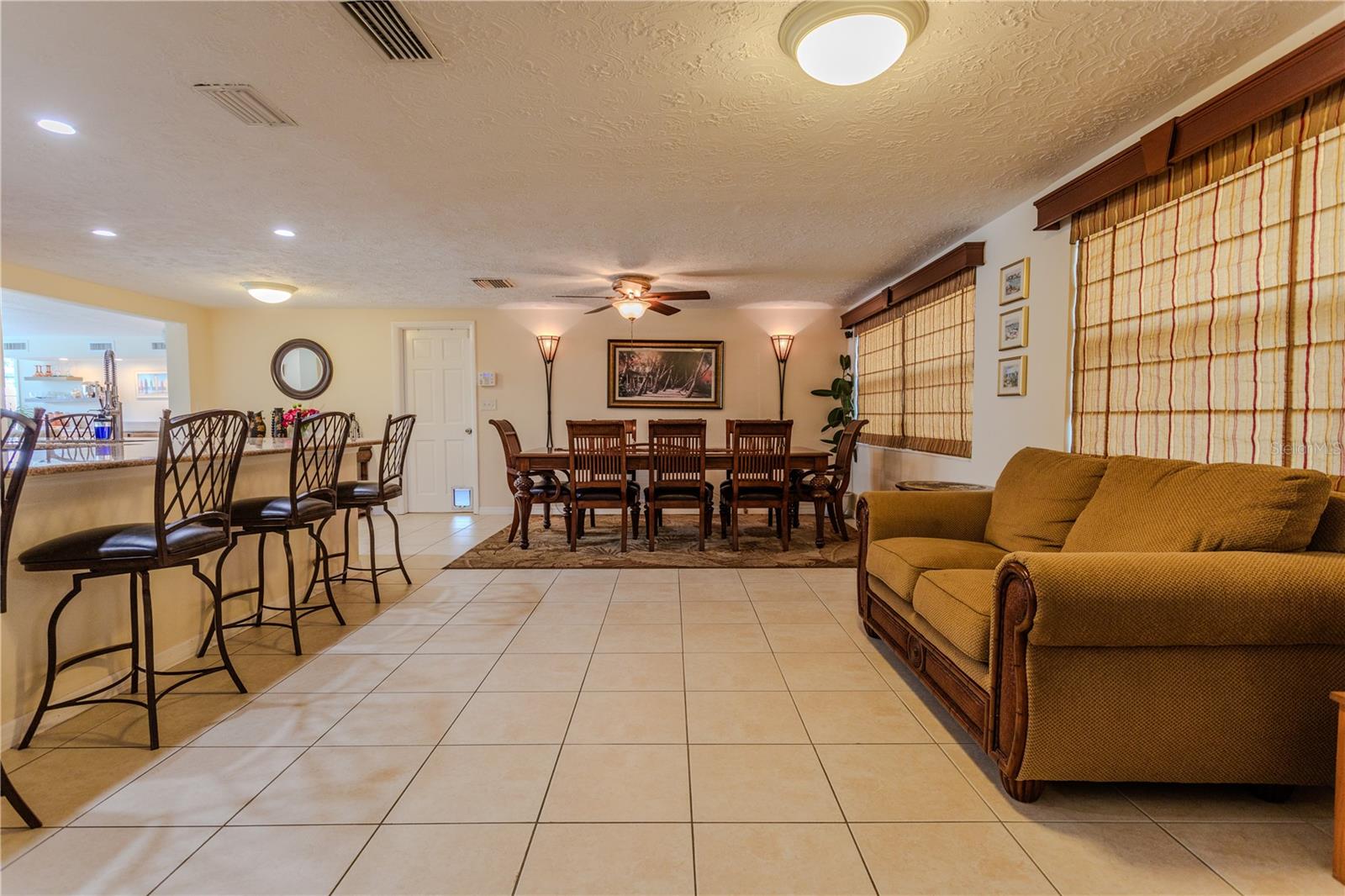 Image 16 of 65 For 3339 Cincinnati Drive