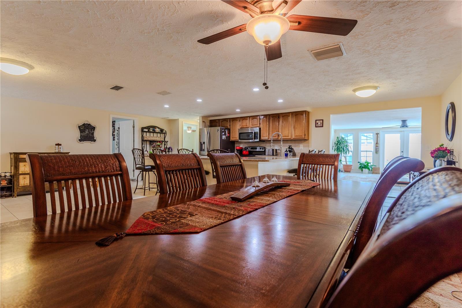 Image 20 of 65 For 3339 Cincinnati Drive