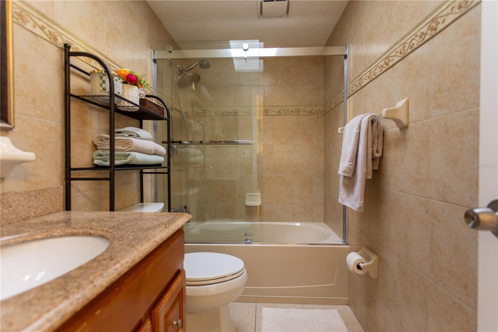Image 36 of 65 For 3339 Cincinnati Drive