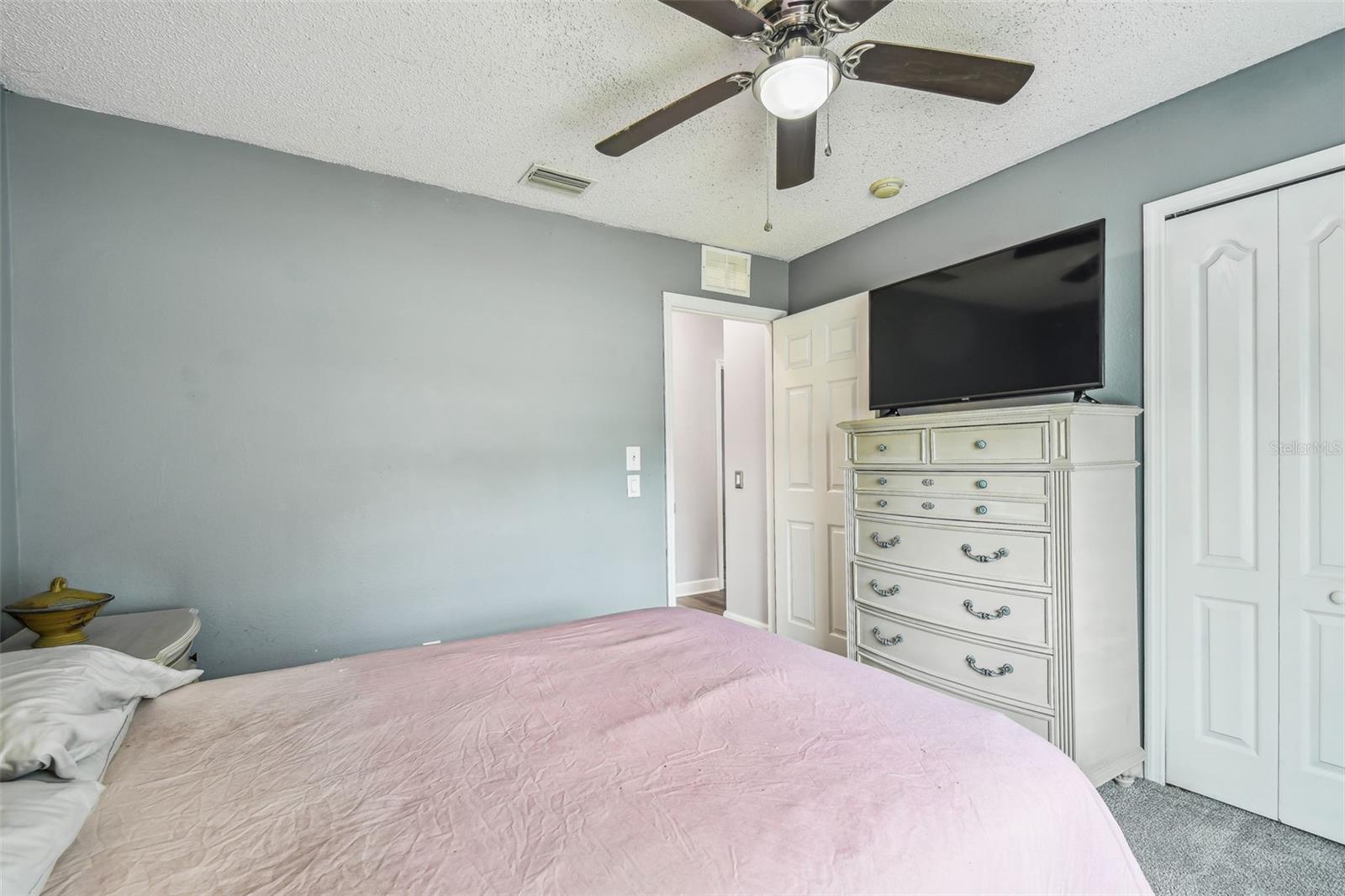 Image 31 of 61 For 5284 Landover Boulevard