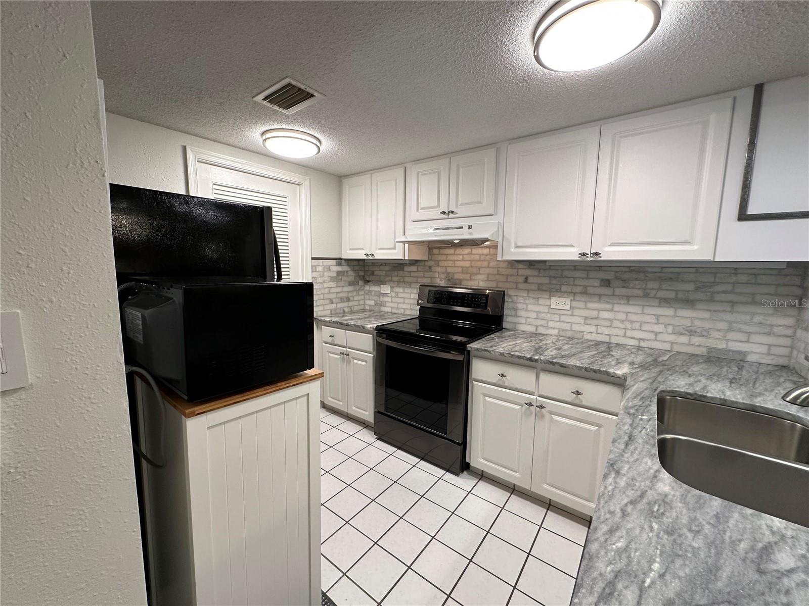 Image 3 of 24 For 36750 Us 19 N 13-310
