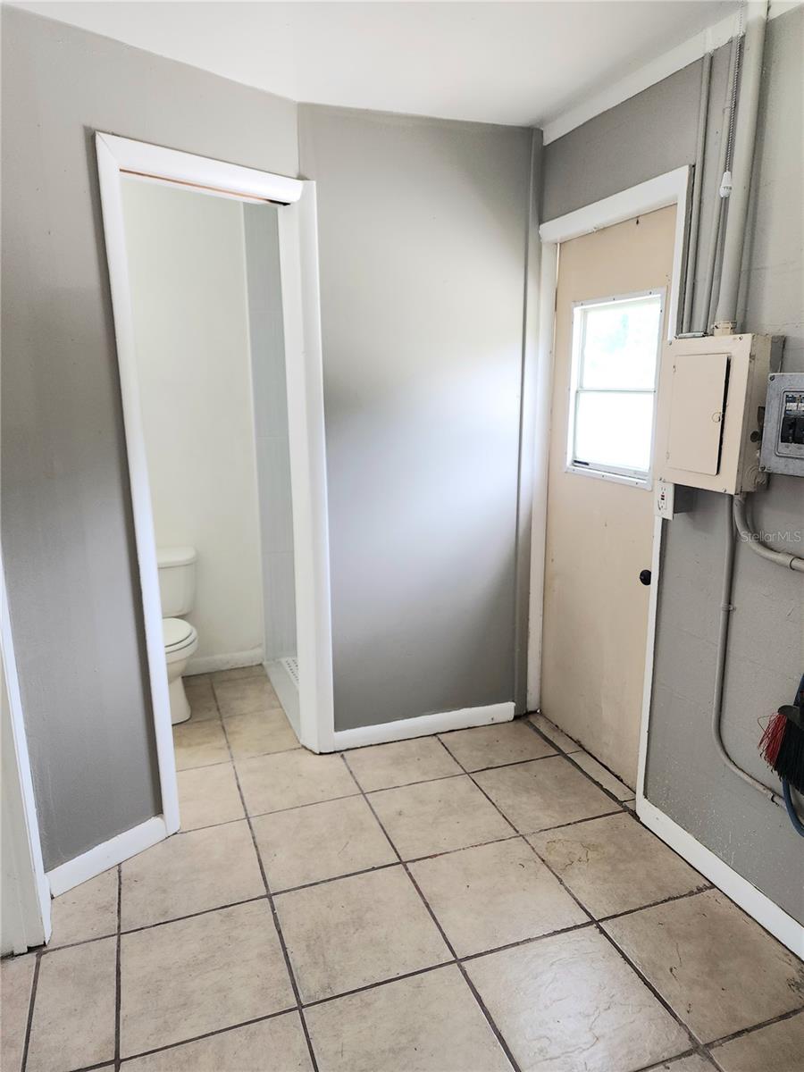 Image 6 of 18 For 13248 120th Lane