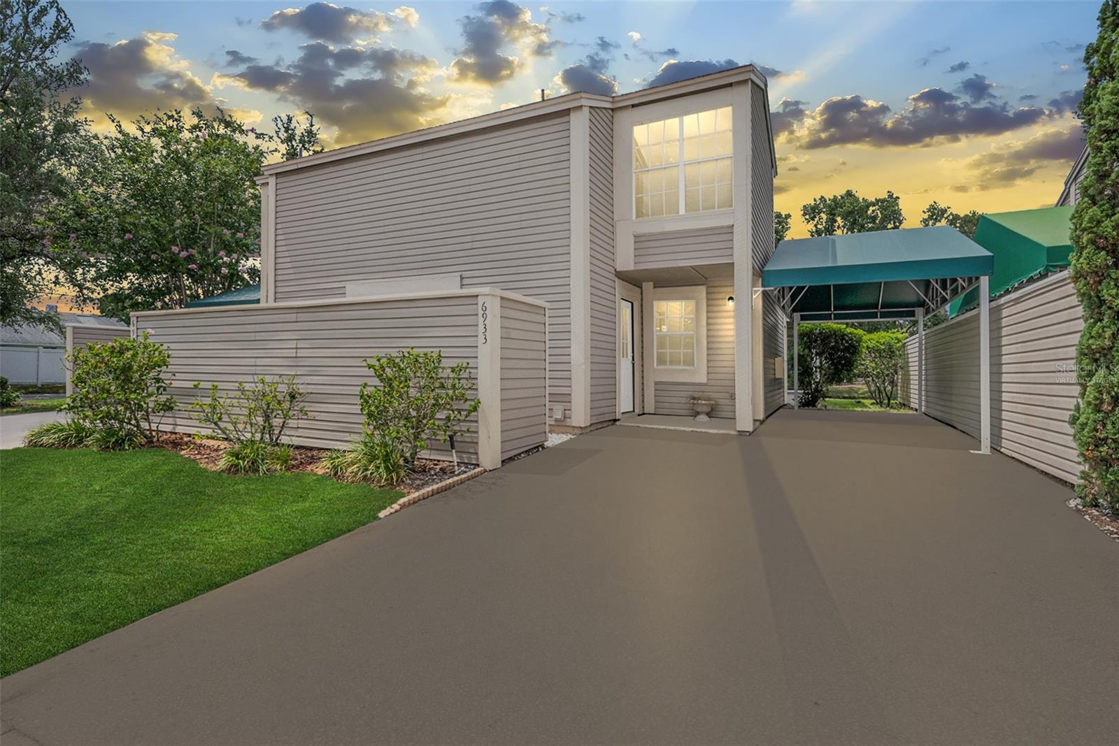 Details for 6933 Lake Place Court, TAMPA, FL 33634