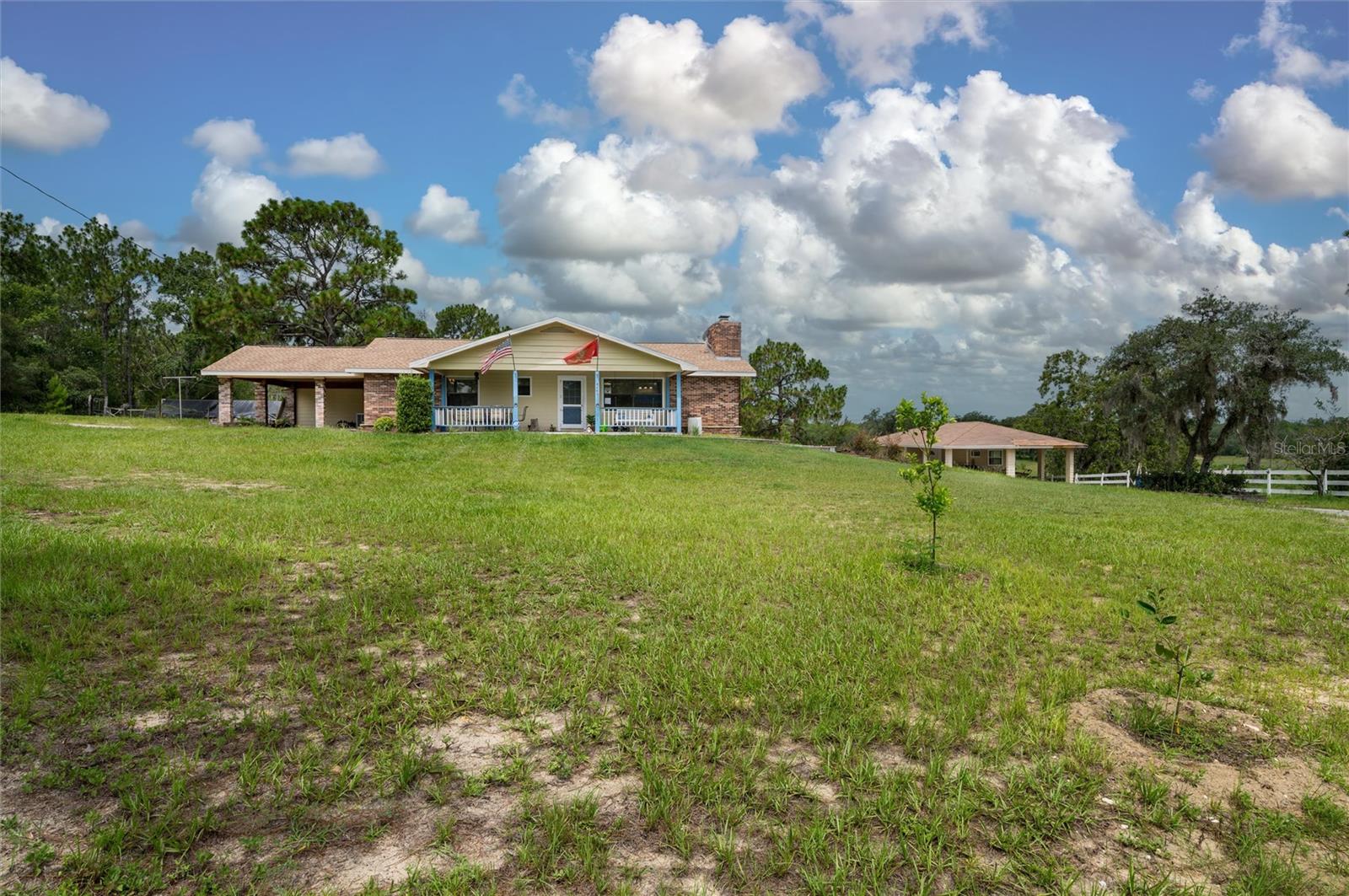 Listing photo id 0 for 9660 Matsonford Avenue