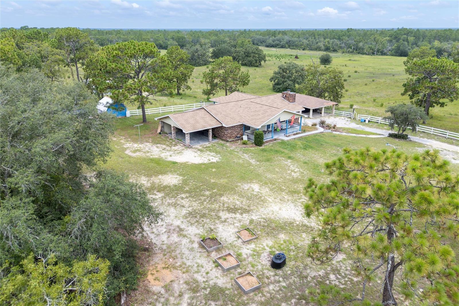 Listing photo id 42 for 9660 Matsonford Avenue