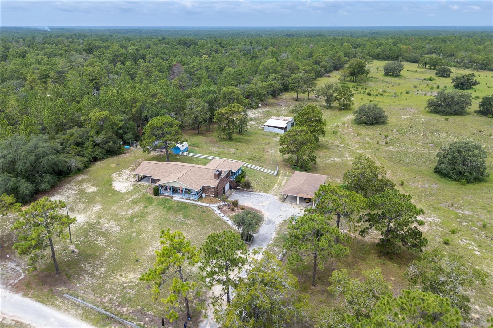Listing photo id 44 for 9660 Matsonford Avenue