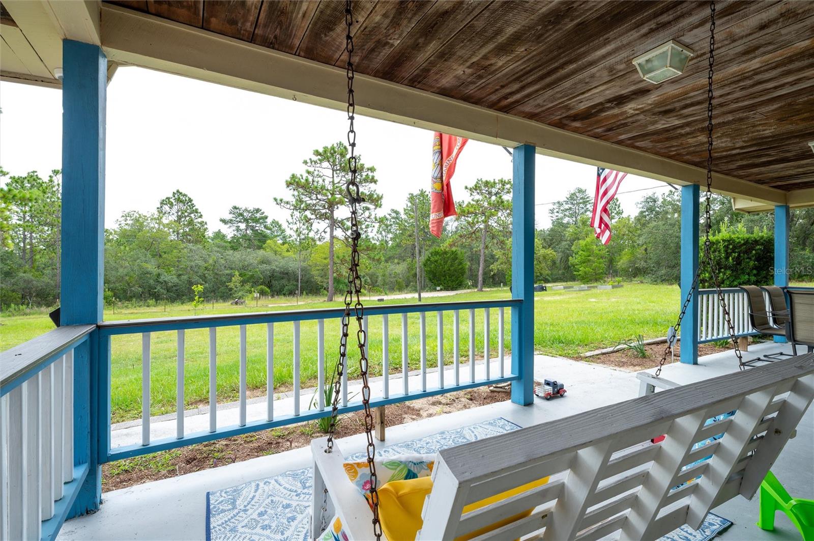 Listing photo id 5 for 9660 Matsonford Avenue