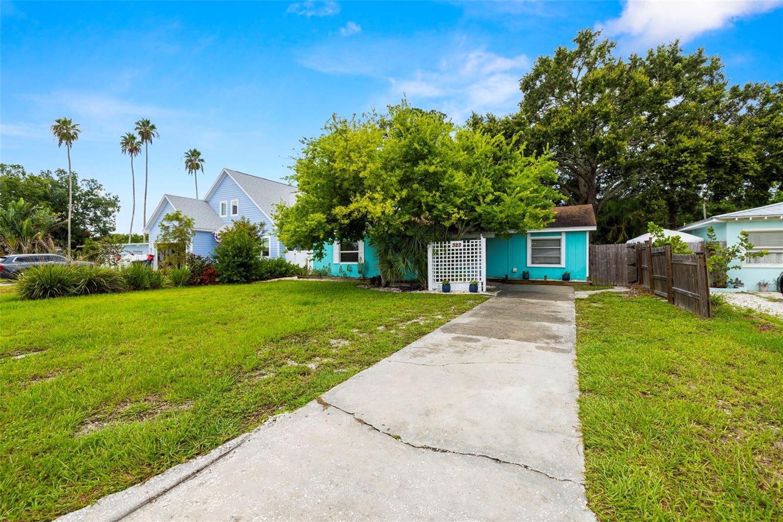 Image 2 of 58 For 323 Mira Vista Drive