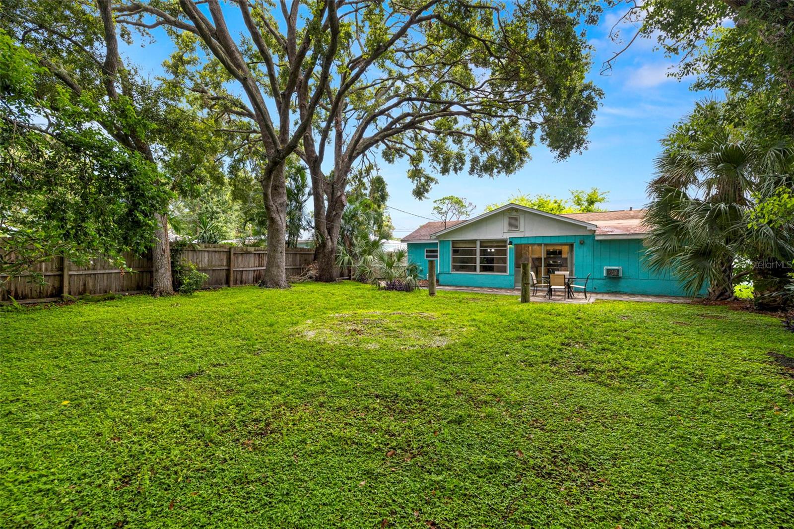 Image 33 of 58 For 323 Mira Vista Drive