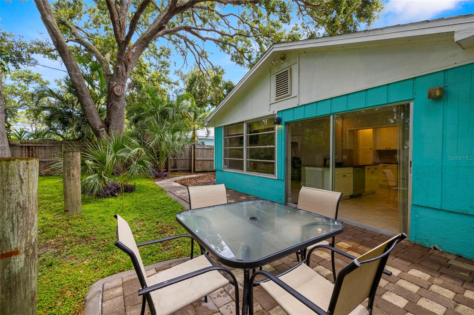 Image 35 of 58 For 323 Mira Vista Drive