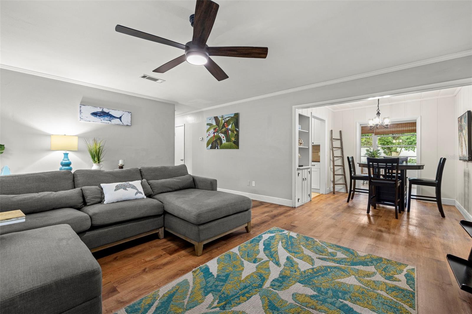 Image 6 of 58 For 323 Mira Vista Drive